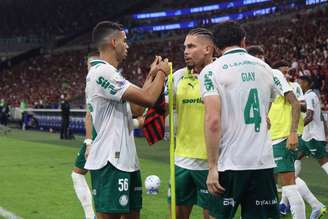 Jogadores do Palmeiras - Arthur, Paulinho e Giay 