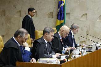 Dino, André Mendonça, Moraes e Dias Toffoli em sessão no STF