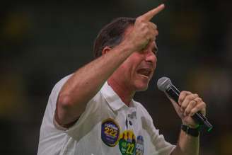 Candidato do PL à Presidência, Flávio Bolsonaro, participa do lançamento de campanha de Douglas Ruas para o governo do Rio de Janeiro