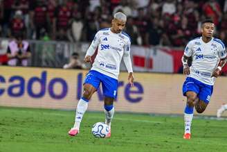 Matheus Pereira, do Cruzeiro, durante partida contra o Flamengo. 
