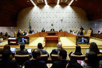 Empresário discutem reforma do Judiciário em meio à escalada da crise do STF