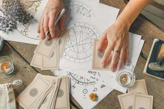 Veja como cada carta do tarot pode conversar com seu signo