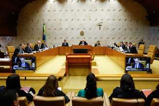 Fachin cancelou sessão de julgamentos no STF