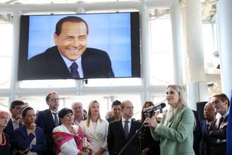 Barbara saiu em defesa de Silvio Berlusconi