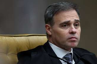 Mendonça diz que abertura do celular de Vorcaro pode tumultuar julgamento no STF
