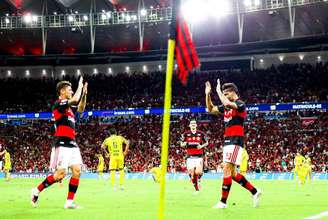 Flamengo gastou perto de R$ 1,5 bilhão em contratações nos últimos quatro anos –