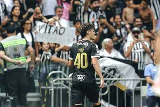 Zagueiro do Atlético marcou seu primeiro gol como profissional neste sábado (12) –