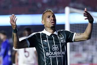 Breno Lopes pelo Curitiba (Photo by Alexandre Schneider/Getty Images)