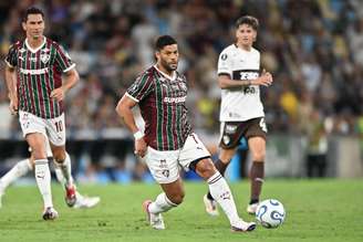 Hulk, do Fluminense, durante partida contra o Platense pela Libertadores. 