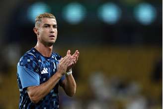 Cristiano Ronaldo durante aquecimento antes da partida entre Al Nassr e Abha pelo Campeonato Saudita
9 de setembro de 2026 REUTERS/Hamad I Mohammed