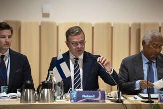 Premiê finlandês, Petteri Orpo, participando de uma cúpula europeia no Ártico em Rovaniemi