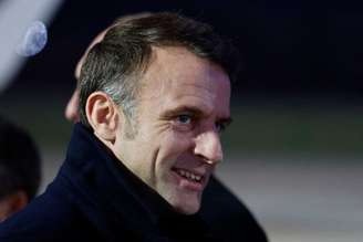 Macron pretendia mostrar ao Papa as obras de restauração da catedral