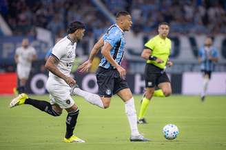 Quem vence o duelo entre os pressionados Botafogo x Grêmio?