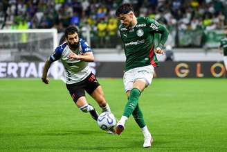 Joaquín Piquerez, do Palmeiras, durante partida contra a LDU pela Libertadores. 