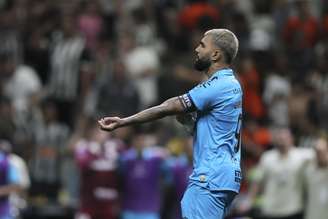 Gabigol marcou no tempo normal, mas desperdiçou cobrança na disputa de pênaltis.