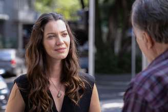 Francesca revela segredo sobre Heitor