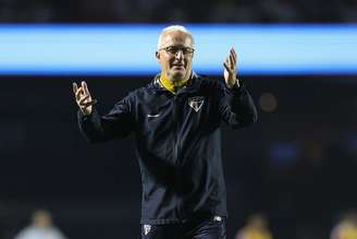 Dorival Júnior durante a partida entre São Paulo e Internacional, pela 28ª rodada do Campeonato Brasileiro - 