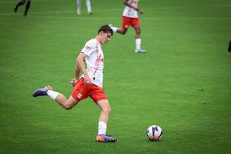 Adriano Sérgio Júnior, jogador do time sub-17 do Red Bull Bragantino. 