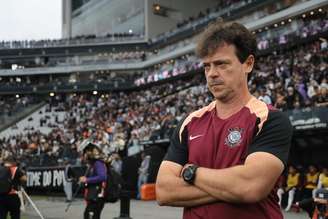 Diniz vive momento de baixa com Corinthians