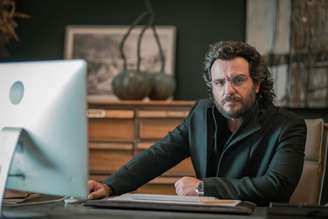 Rodrigo Lombardi é Otto, personagem movido pela ambição e envolvido em pesquisas genéticas relacionadas aos lobos-guará