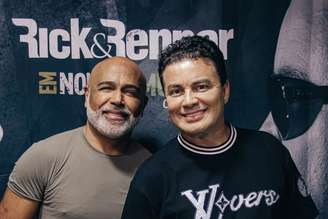Rick e Renner posam juntos para fotografia
