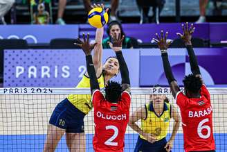 Seleção Brasileira feminina de vôlei durante os Jogos Olímpicos de Paris