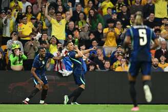 Vanderson comemora primeiro gol do Brasil contra a Austrália e seu primeiro gol na equipe nacional - 