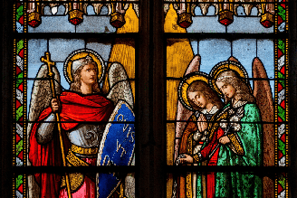 As simpatias para os Arcanjos Miguel, Rafael e Gabriel podem ser usadas para concentrar pensamentos, agradecer e colocar uma intenção clara sobre aquilo que deseja