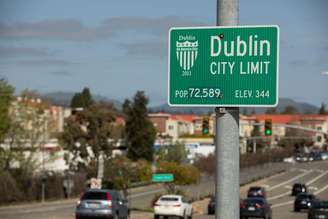 Dublin fica a leste da Baía de São Francisco, na Califórnia