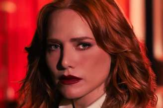 Letícia Colin caracterizada para a novela Quem Ama Cuida