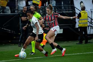 Corinthians perdeu para o São Paulo na partida de ida da final do Brasileirão Feminino