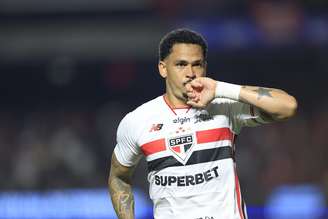 Luciano ao marcar pelo São Paulo contra o Santos no Brasileirão 2026 