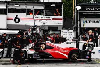 Laurens Vanthoor comanda vitória da Porsche Penske #6 em Road Atlanta