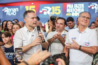 Renan Calheiros Filho e Renan Calheiros fracassaram nas urnas neste domingo, 4