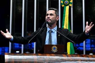 Cleitinho foi eleito senador em 2022. Agora, irá assumir o governo de Minas Gerais depois de ganhar no primeiro turno das eleições de 2026.