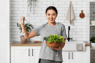 Emagrecer com saúde envolve alimentação equilibrada, atividade física e hábitos sustentáveis