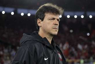 Fernando Diniz não é mais técnico do Corinthians 
