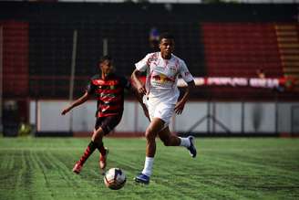 Na foto, Marquinhos Monteiro, jogador do time sub-20 do Red Bull Bragantino. 