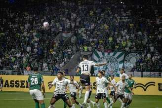 Palmeiras venceu o Corinthians por 4 a 1 pelo Brasileirão