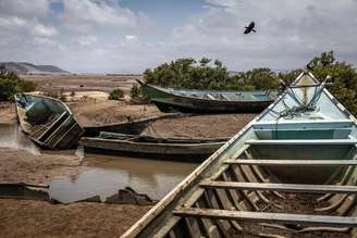 Barcos apreendidos de traficantes de seres humanos no Djibouti, em foto de arquivo