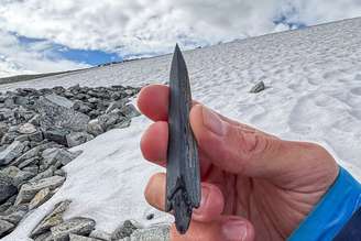 As mudanças climáticas estão abrindo uma cápsula do tempo na Noruega. Arqueólogos acabaram de recuperar 48 objetos de 6.000 anos atrás, e isso é um problema.