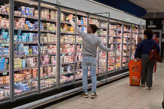 Geladeiras em supermercados franceses são alvo de hackers