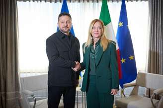 Zelensky é grato a Meloni por apoio na guerra contra a Rússia