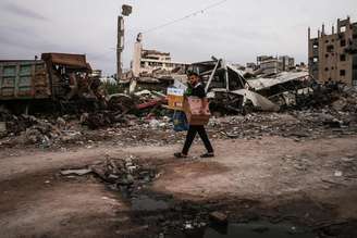 População palestina em Gaza continua a sofrer com falta de ajuda humanitária