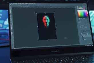 Alguém já usou o Opus 5.5 para recodificar do zero toda a suíte da Adobe, incluindo o Photoshop?
