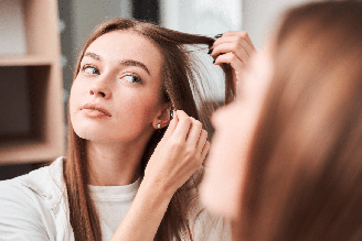 A alopecia é uma condição que também pode afetar as mulheres
