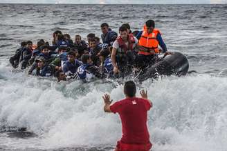Mar Egeu é rota de migrantes que partem da Turquia com esperança de chegar à Europa