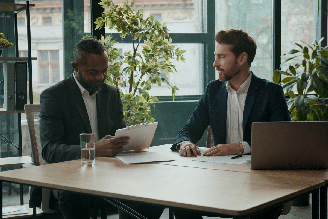 Empresas devem adaptar sistemas, documentos e contratos ao novo modelo tributário