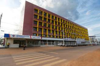 Menina foi levada ao Hospital Regional Público do Tapajós, onde segue internada em estado grave