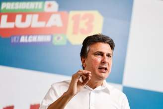 Líder do PT no Senado e um dos coordenadores da campanha de Lula, Camilo Santana